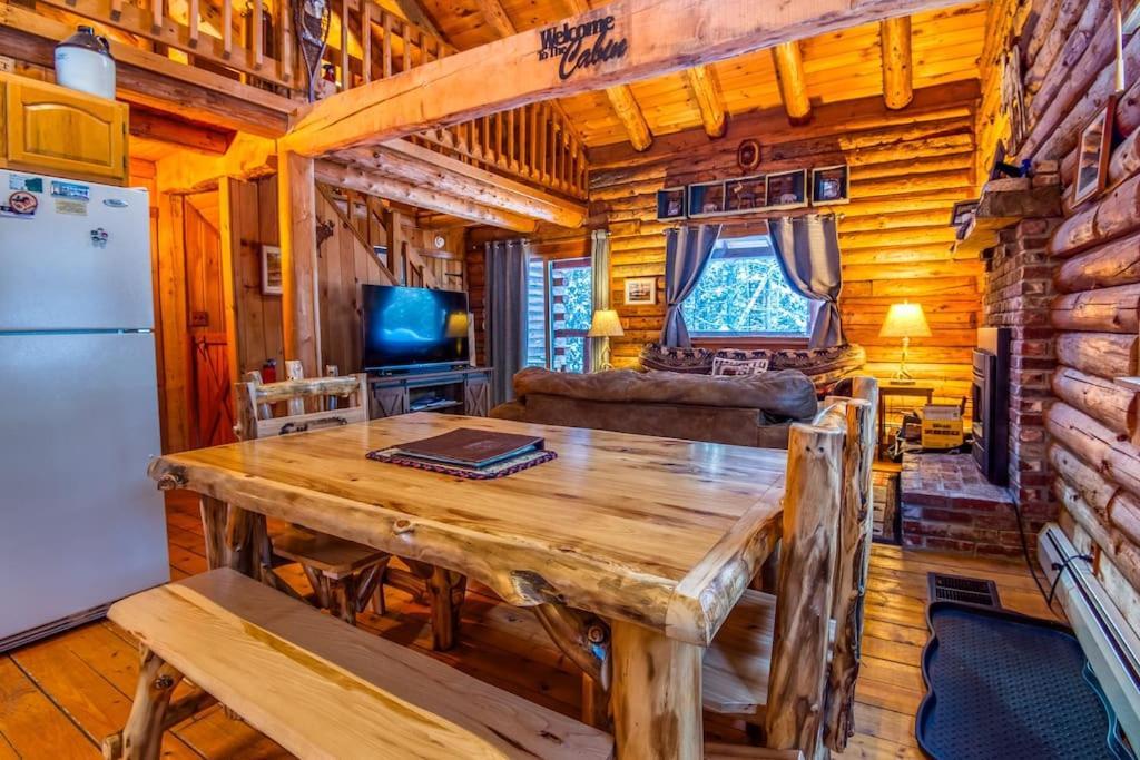 Family-Focused & Pet-Friendly Log Cabin With 4Br 2Ba Sleeps 10 伯利恒 外观 照片